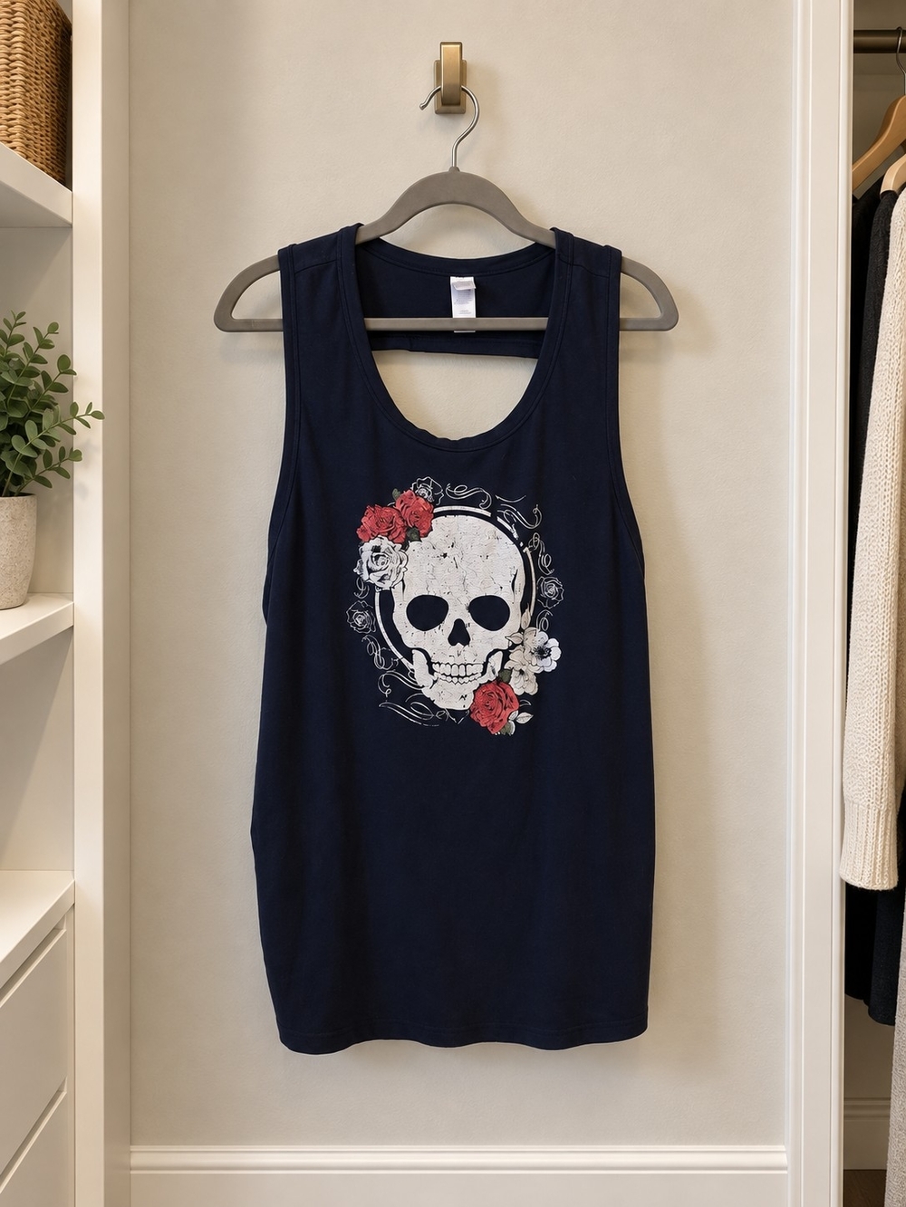 Women’s Navy Skull Open-Back Tank Top - XXL